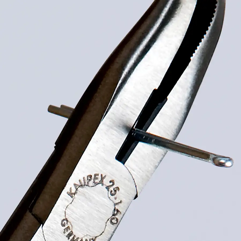 Длинногубцы чернёные 160 мм Knipex 25 21 160 SB