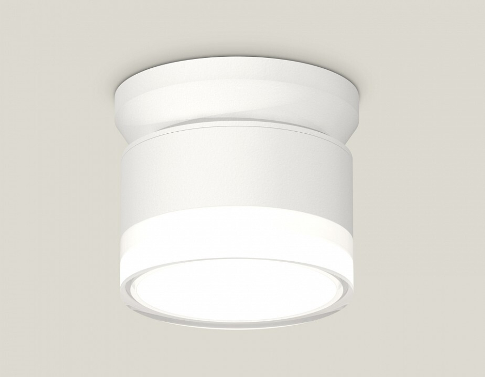 Накладной светильник Ambrella Light XS XS8101047