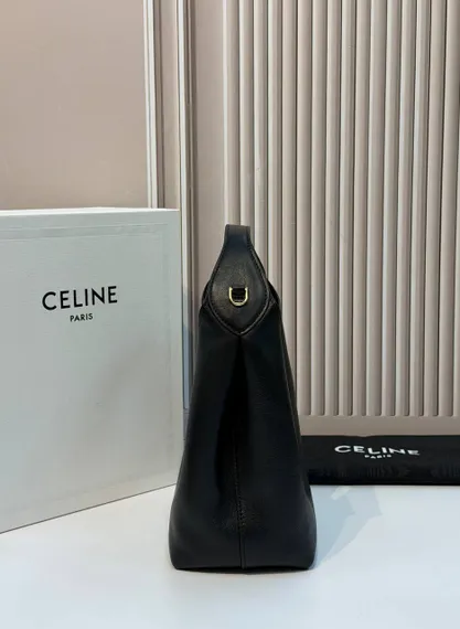 Сумка CELINE SMALL HOBO IN SUPPLE SMOOTH CALFSKIN