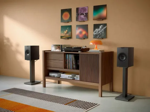 KEF Q3 Meta Walnut
