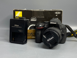 Nikon D5300 kit 18-55mm 3.5-5.6G VR 2.600 Кадров
