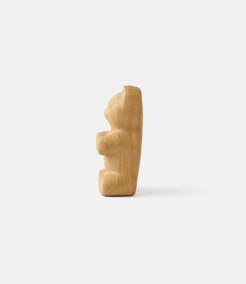 Boyhood Gummy Bear Oak Small — фигурка из дерева
