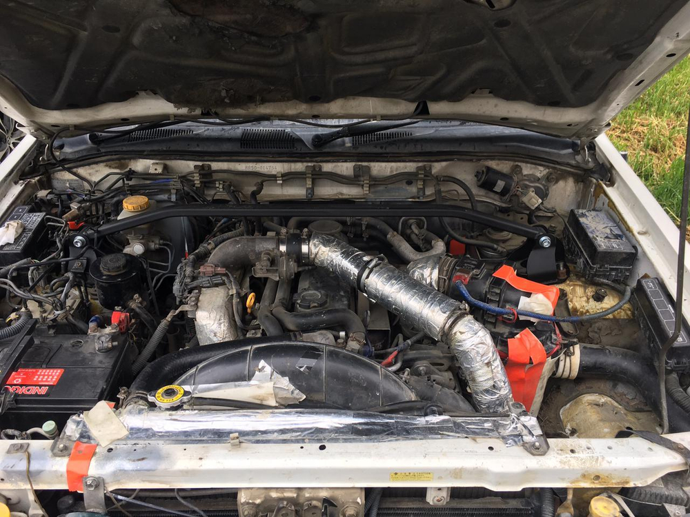 Распорка передних стоек Nissan Pathfinder R50, Nissan Terrano RR50, infiniti QX 4 (I-ого поколения) (ПОД ЗАКАЗ)