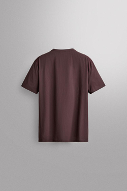 ZARA ТЕХНИЧЕСКАЯ ФУТБОЛКА С РЕЛЬЕФНОЙ ТЕКСТУРОЙ, БАКЛАЖАННЫЙ