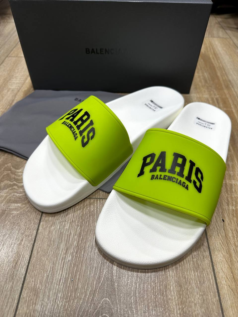 Шлёпанцы Balenciaga