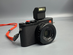 Leica D-Lux 8
