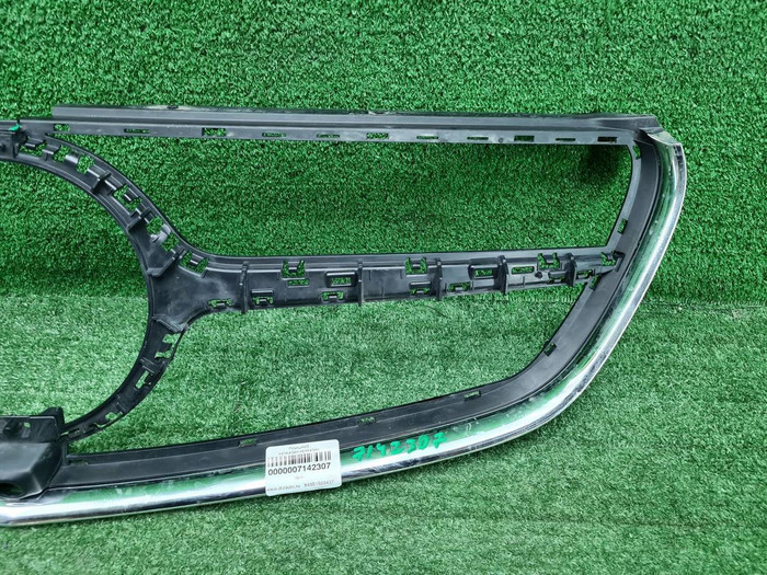 Решетка радиатора Mercedes V w447 (2014-н.в.)