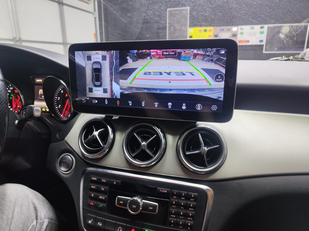 Установочный комплект для MERCEDES A class /GLA/CLA W176 2012-2018 NTG 4.5 / 5.0 / 5.1  KUBERG OL-3008