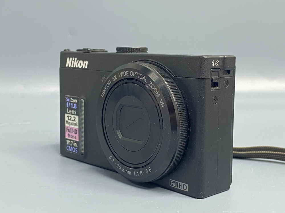 Nikon Coolpix P330