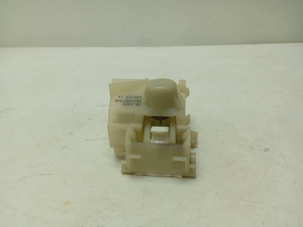 SRV55T03EU/30 ктп17 Замок двери для посудомоечной машины Bosch 5600057948 б/у