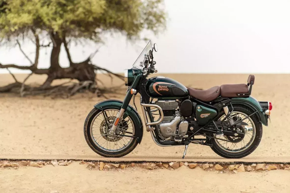 Royal Enfield Classic 350 Halcyon Green