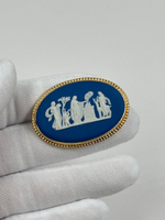 Брошь Wedgwood синяя