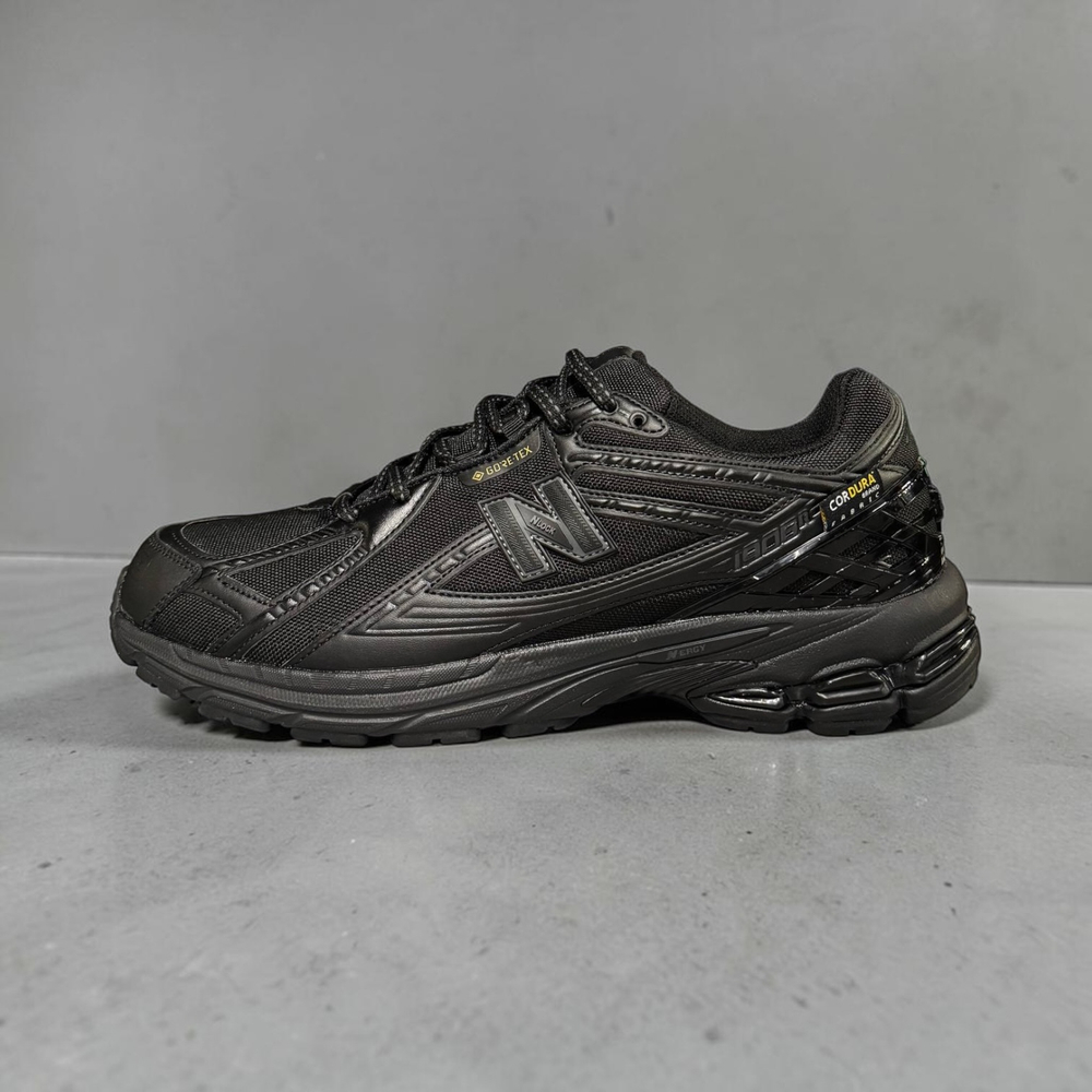 New Balance 1906R Gore-Tex • Total Black