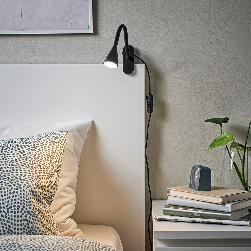 IKEA NÄVLINGE  (ИКЕА НЭВЛИНГЕ)  -  Светодиодный светильник с зажимом - чёрный