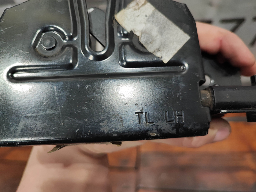Замок капота Hyundai Tucson 3 (TL) 15-21 Б/У Оригинал 81130D3100