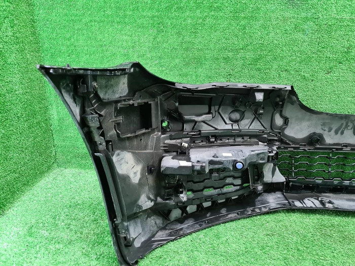 Бампер передний BMW 7er G11 15-19 M-paket В сборе