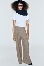 ШИРОКИЕ БРЮКИ С ЗАЩИПАМИ — ZARA