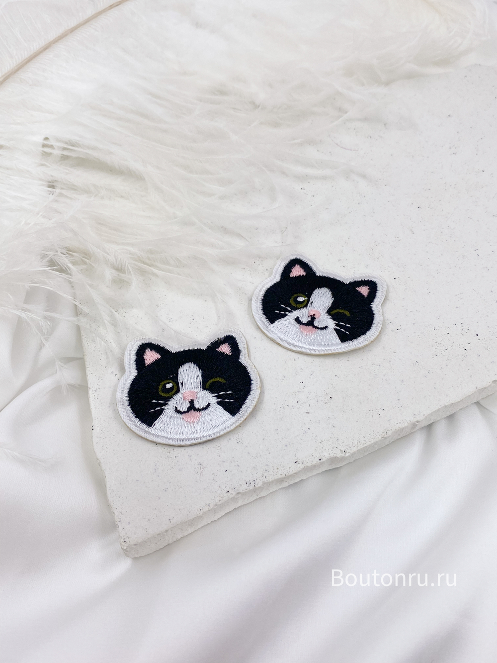 Нашивка пришивная "Кот-черный"