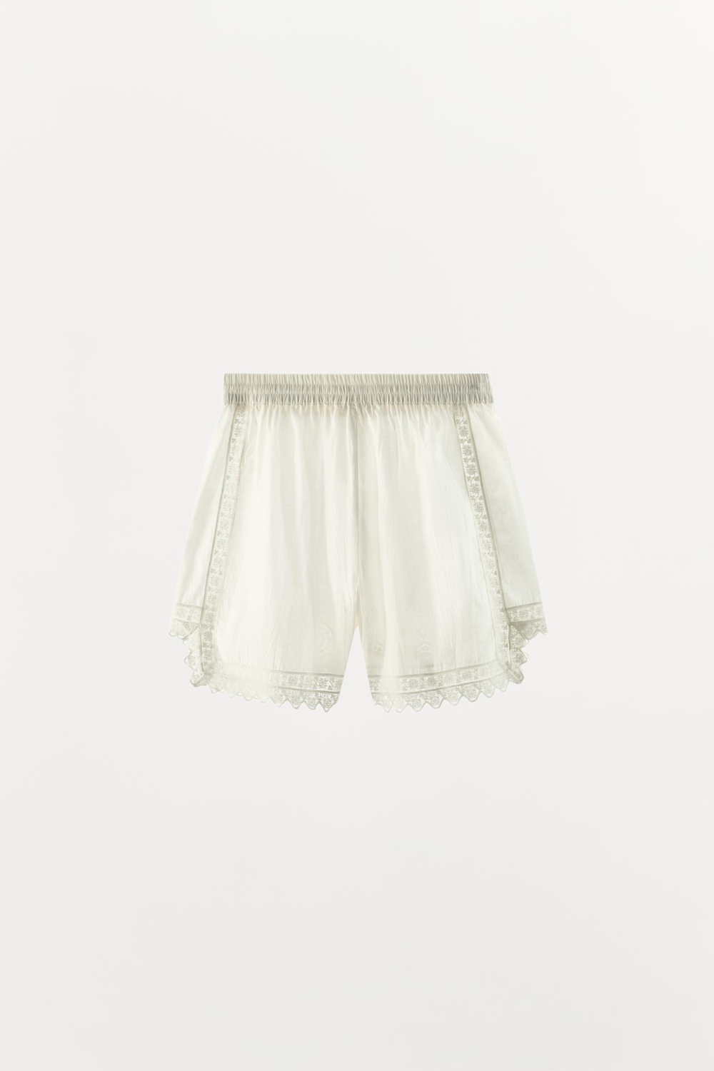 ШОРТЫ С КРУЖЕВОМ И ЦВЕТОЧНОЙ ВЫШИВКОЙ — ZARA