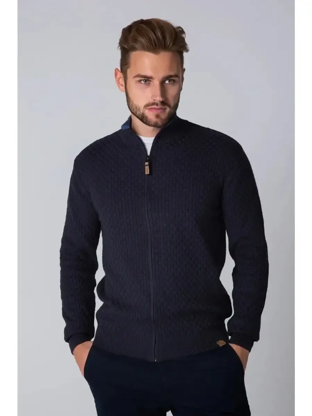 Стильный классический кардиган
