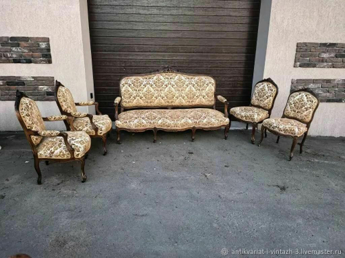 Диван прямой