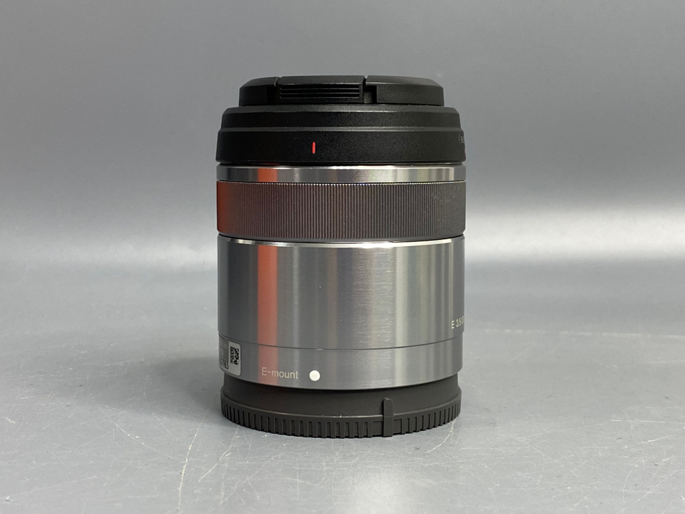 Sony 30mm 3.5 Macro E