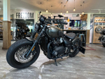 Triumph Bonneville BOBBER BLACK 2019