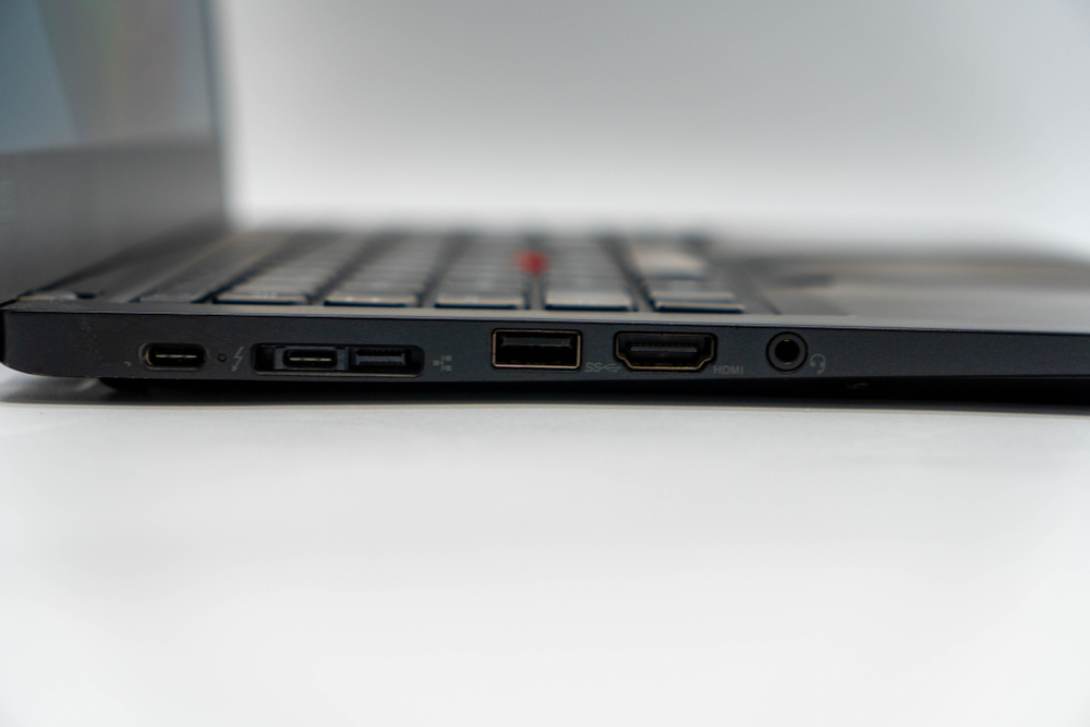 Ноутбук Lenovo ThinkPad X390 ( i5-8365U )