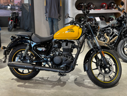 Royal Enfield Meteor 350 Fireball Yellow