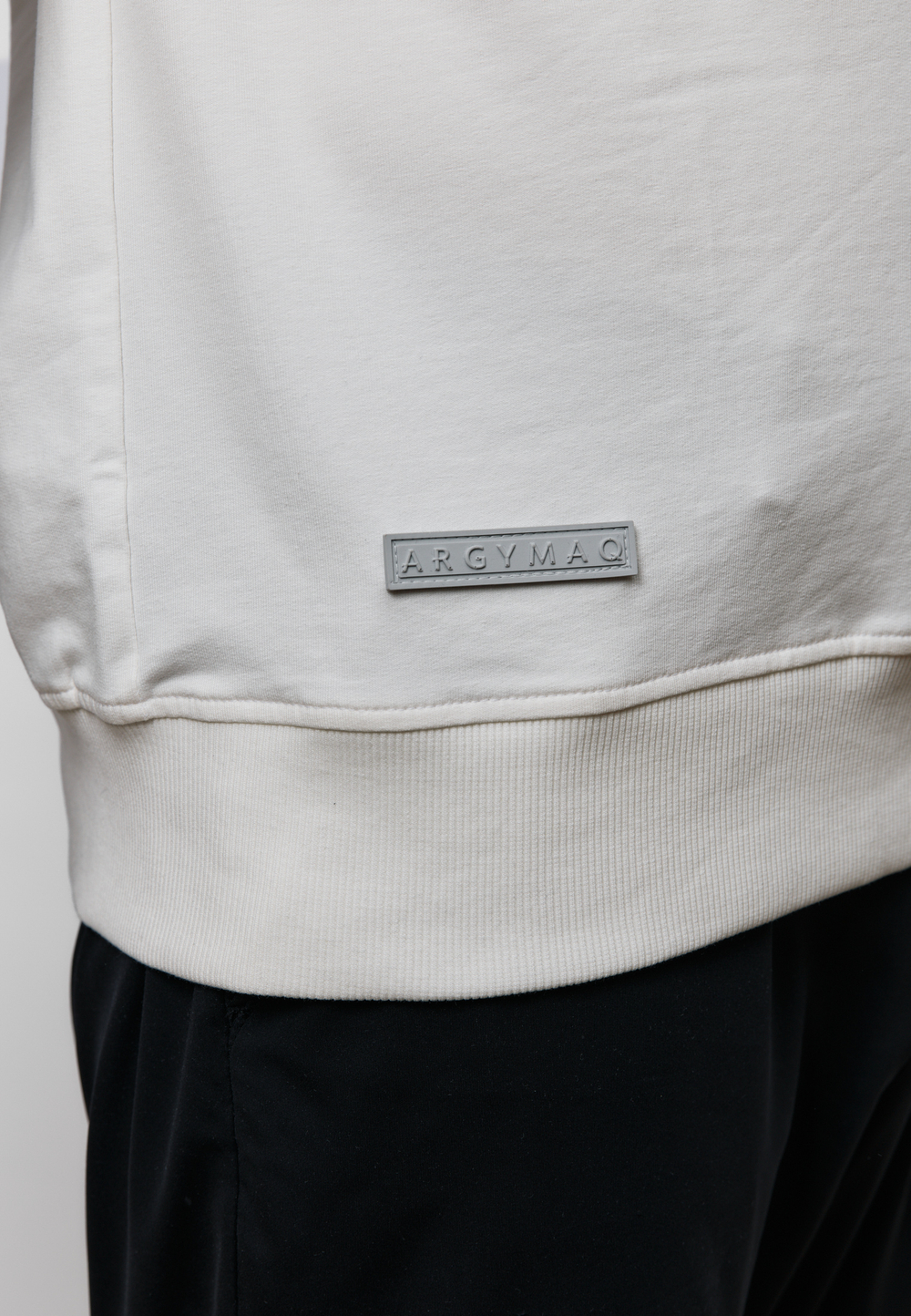 Свитшот SHANYRAQ APPLIQUE WHITE