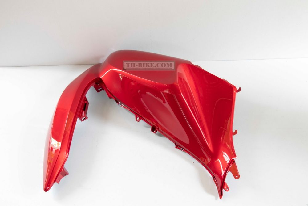 64501-KWN-902ZC. COVER, R. FR. *R340C*. Red . Honda PCX. (R340C CANDY ROSY RED)