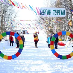 Гигантский надувной обруч