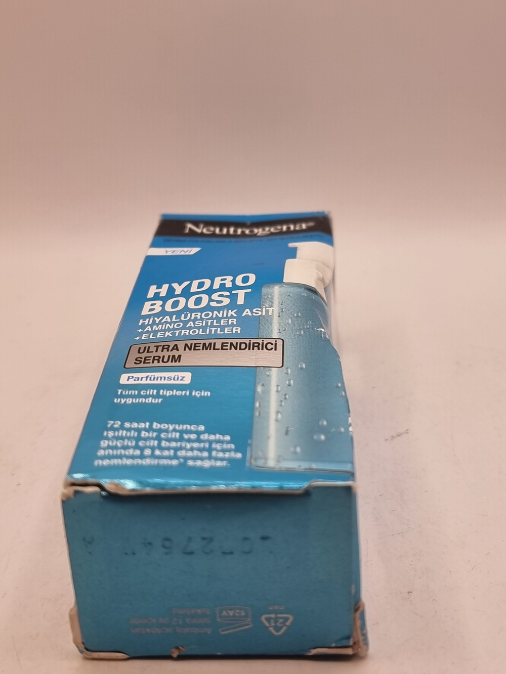 подмятая коробка Ультра увлажняющая сыворотка Neutrogena Hydro Boost с гиалуроновой кислотой и электролитами 30 мл