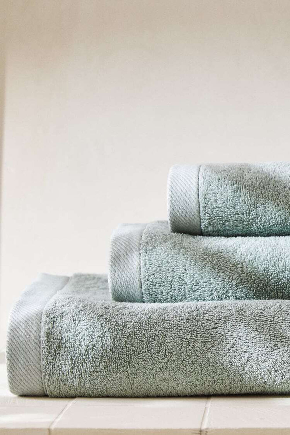 ZARA HOME ХЛОПКОВОЕ ПОЛОТЕНЦЕ, СИНИЙ/ЗЕЛЕНЫЙ