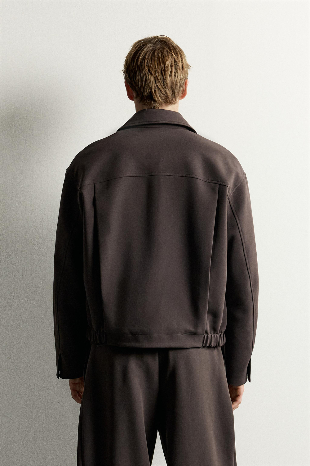 КУРТКА RELAXED FIT СО СКЛАДКАМИ — ZARA