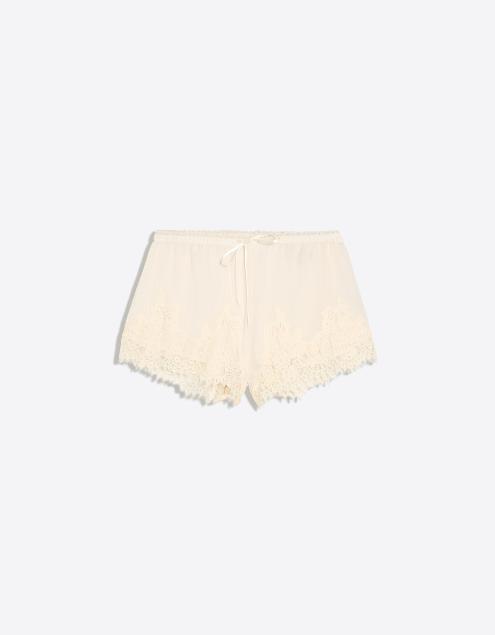 Женские шорты из крепа с кружевом - BERSHKA