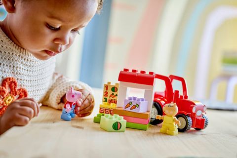 Конструктор LEGO Duplo 10468 Peppa Pig: Tractor and Market