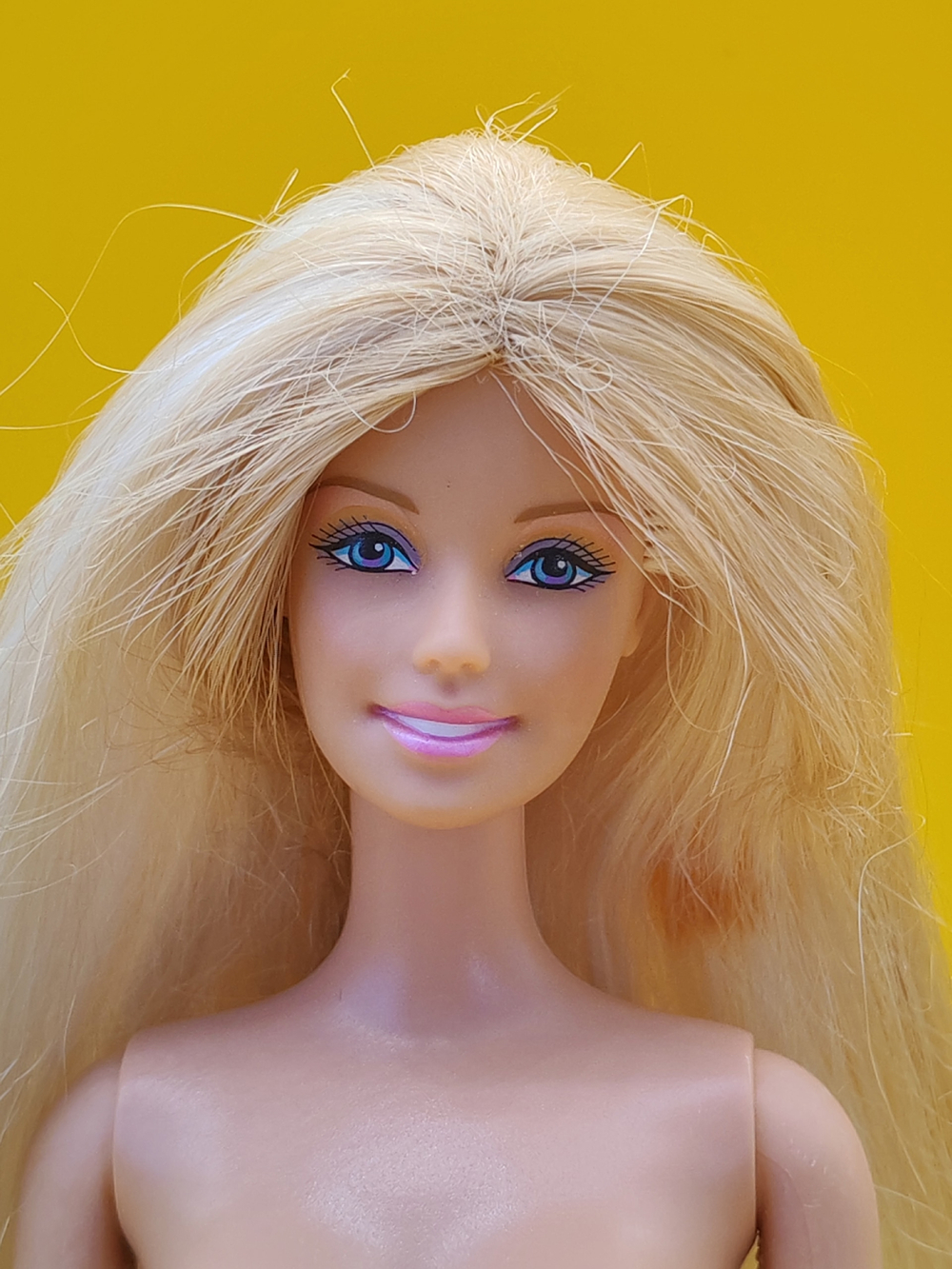 Кукла Барби винтаж кукла Santa's Helper Barbie от компании Mattel 2004 года для реставрации 034591