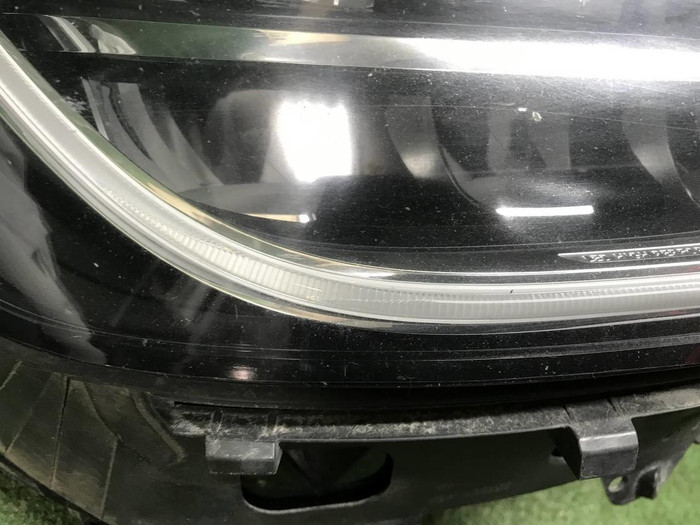 Фара правая Mercedes GLC X253 (19-22) LED