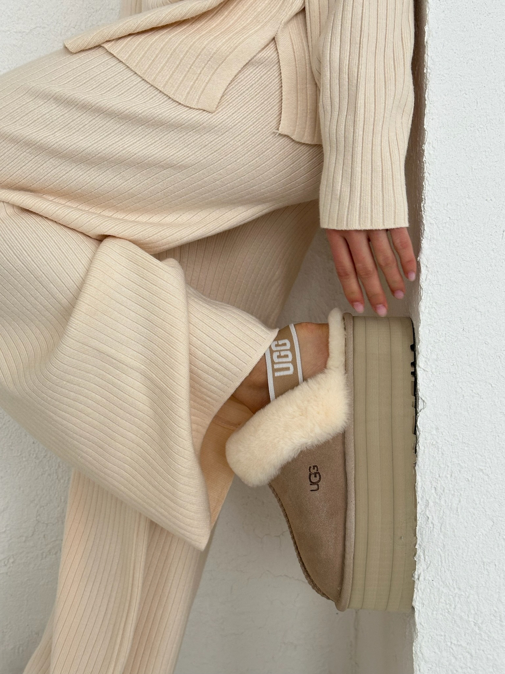 Ugg c открытой пяткой