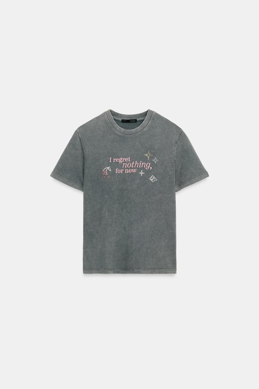 ФУТБОЛКА С ЭФФЕКТОМ ПОТЕРТОСТИ И БЛЕСТЯЩЕЙ НАДПИСЬЮ — ZARA