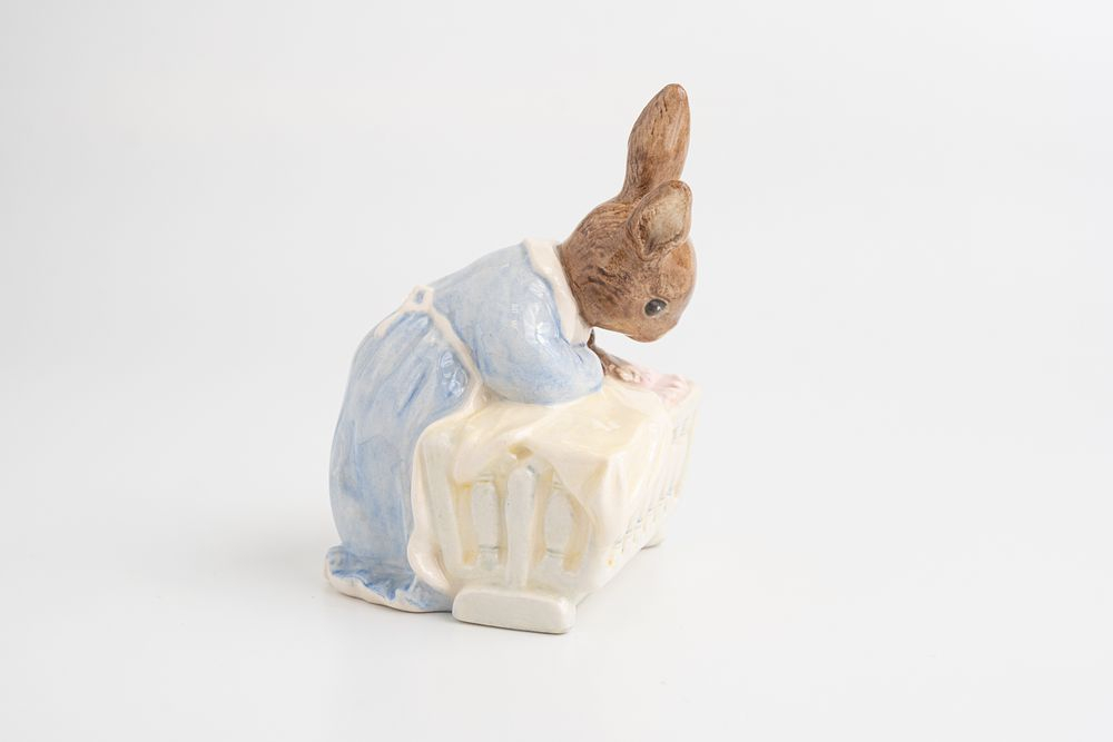 Коллекционная статуэтка «Новорожденный» (New Baby Bunnykins)
