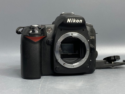 Nikon D90 kit 18-55mm 3.5-5.6G VR 44.000 кадров