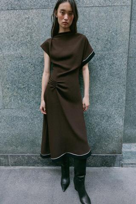ZARA ПЛАТЬЕ МИДИ АСИММЕТРИЧНОГО КРОЯ, КОРИЧНЕВЫЙ
