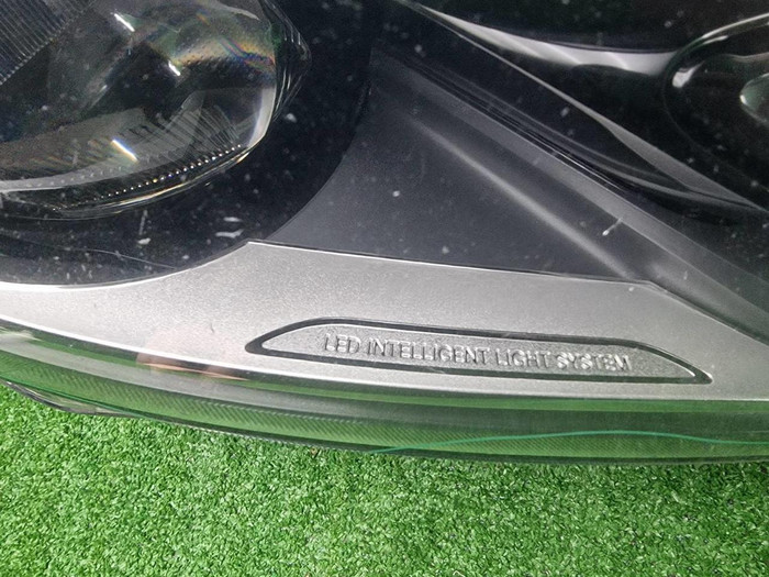 Фара правая Mercedes V W447 (2014-н.в.) LED