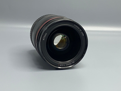 Объектив Canon EF 24-70mm f/2.8L USM микроцарапины на передней линзе