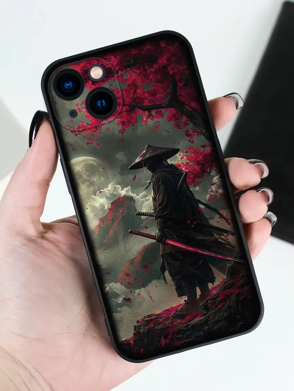 Чехол на iPhone 15 с принтом