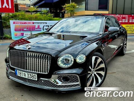 Bentley Flying Spur 4.0 — 2023