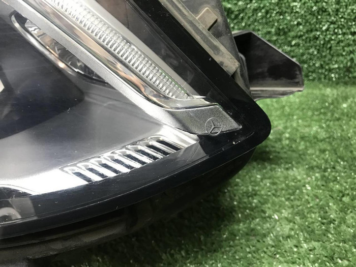 Фара правая Mercedes GLE W166 (2015-2018) LED
