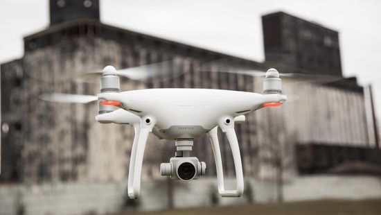 Обзор DJI Phantom 4